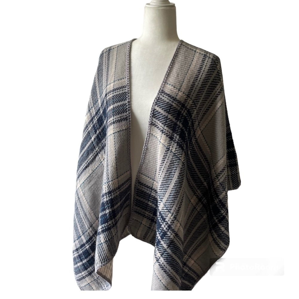 Nicole’s Boutique Blue Plaid Poncho - One Size